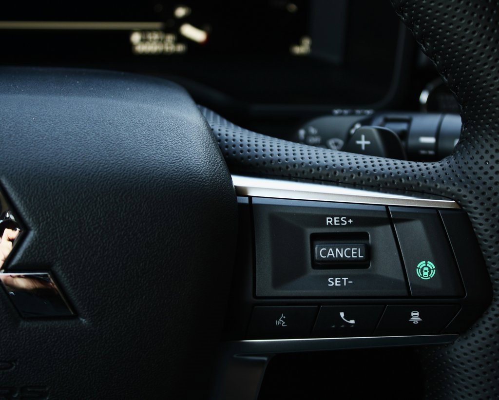 New 2025 Mitsubishi Outlander SE image 22