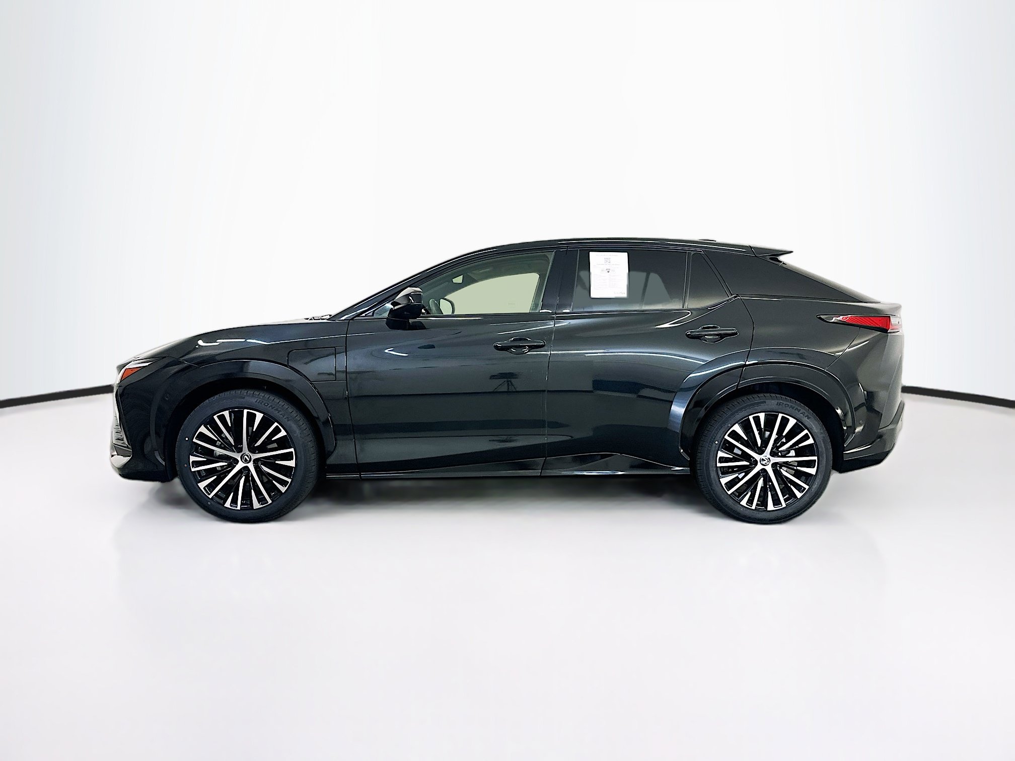 Used 2023 Lexus RZ 450e Premium w/ Technology Package AWD/4WD image 4