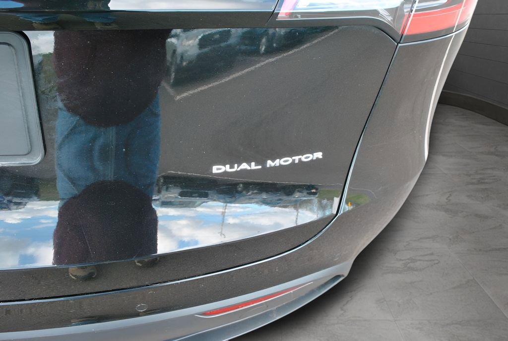 Used 2021 Tesla Model Y Long Range AWD/4WD image 33