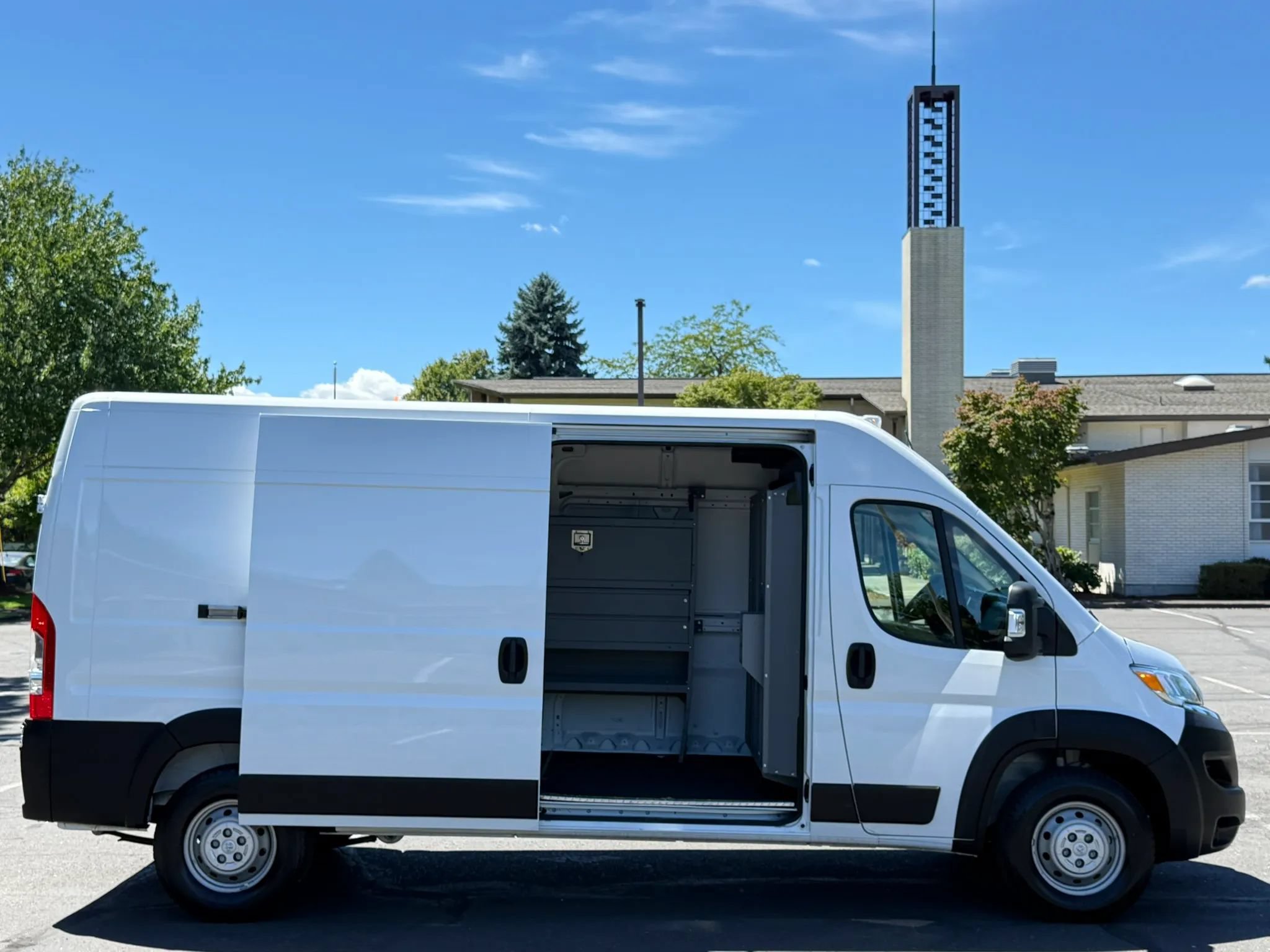 Used 2025 RAM ProMaster 2500 FWD image 23
