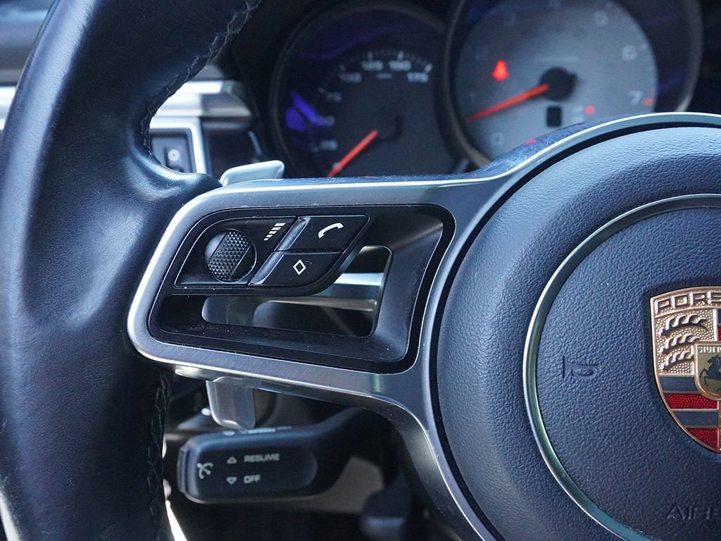 Used 2015 Porsche Macan S AWD/4WD image 32