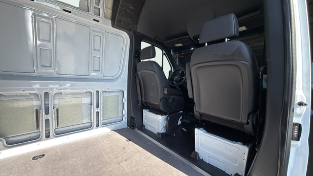Used 2025 Mercedes-Benz Sprinter 2500 image 22