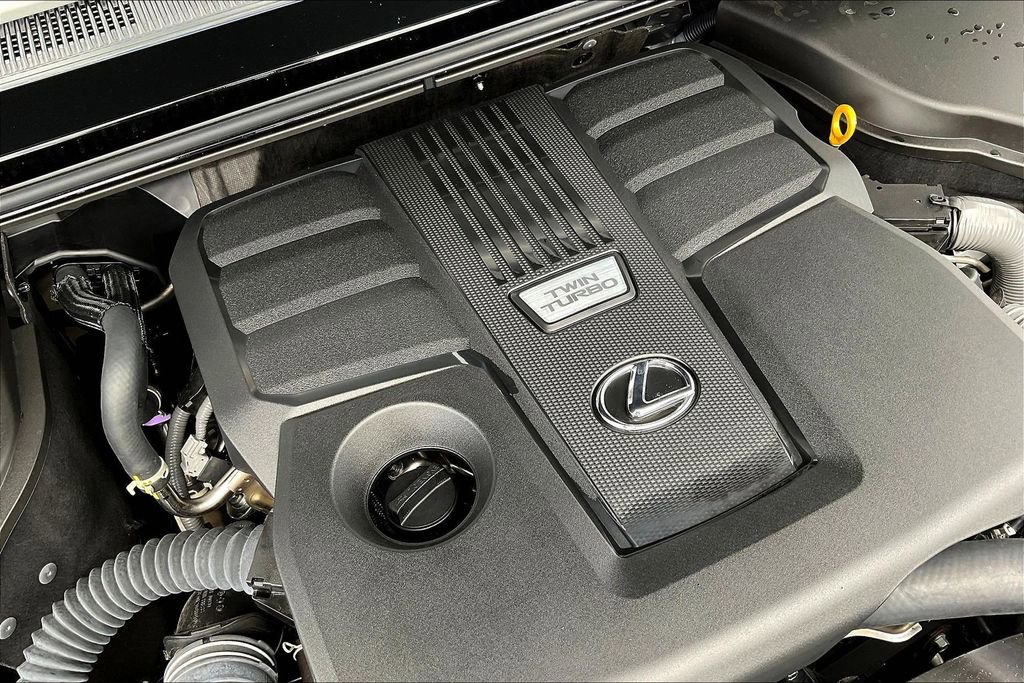 Used 2025 Lexus GX 550 w/ Cold Area Package image 31