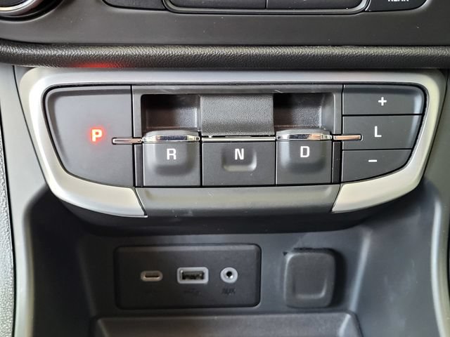 Used 2024 GMC Terrain SLE FWD image 19