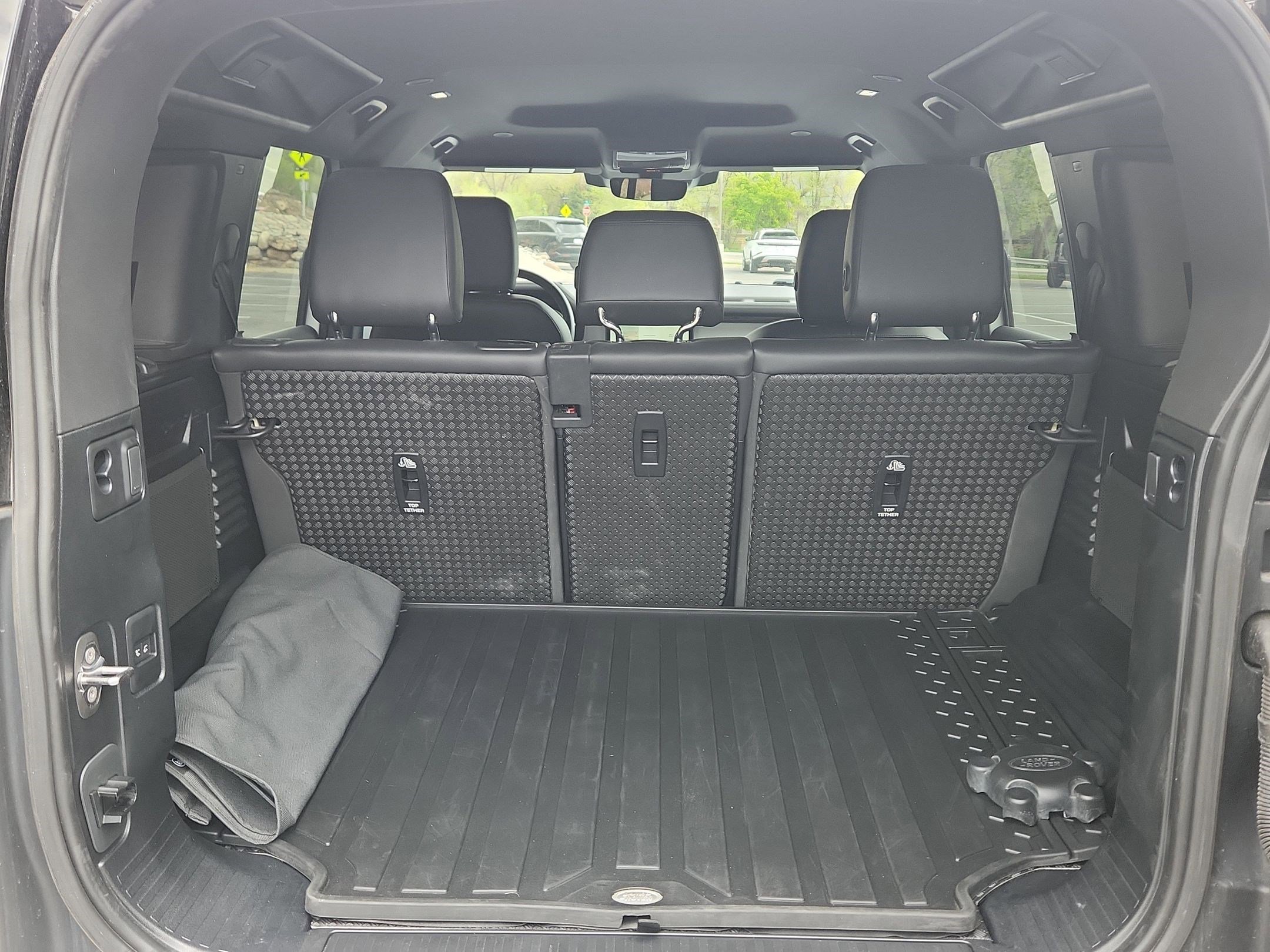 Certified 2023 Land Rover Defender 110 S AWD/4WD image 30