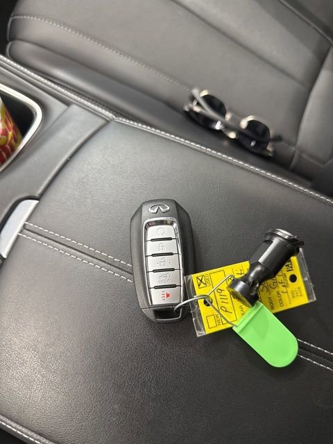 Used 2023 INFINITI QX60 Sensory AWD/4WD image 34