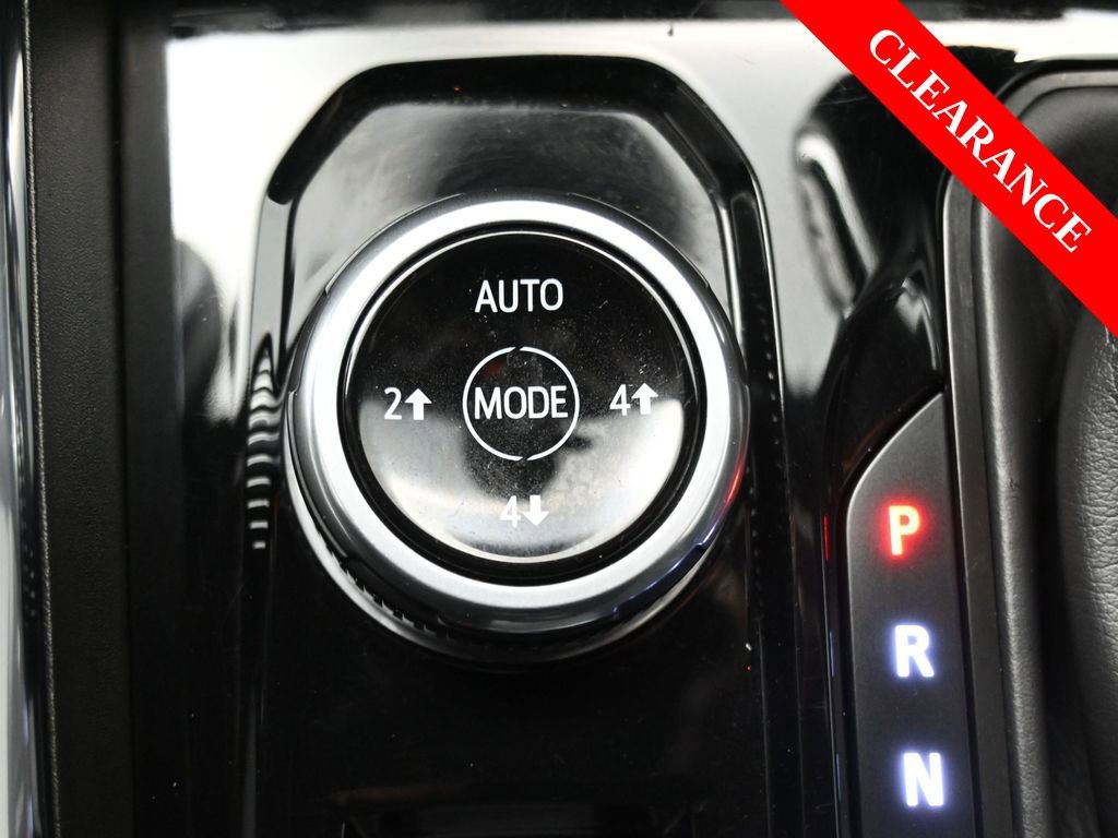 Used 2024 GMC Canyon AT4 w/ Canyon Safety Plus Package image 26