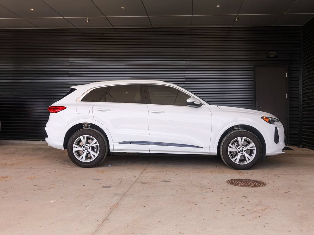 Used 2025 Audi Q5 Premium AWD/4WD image 8