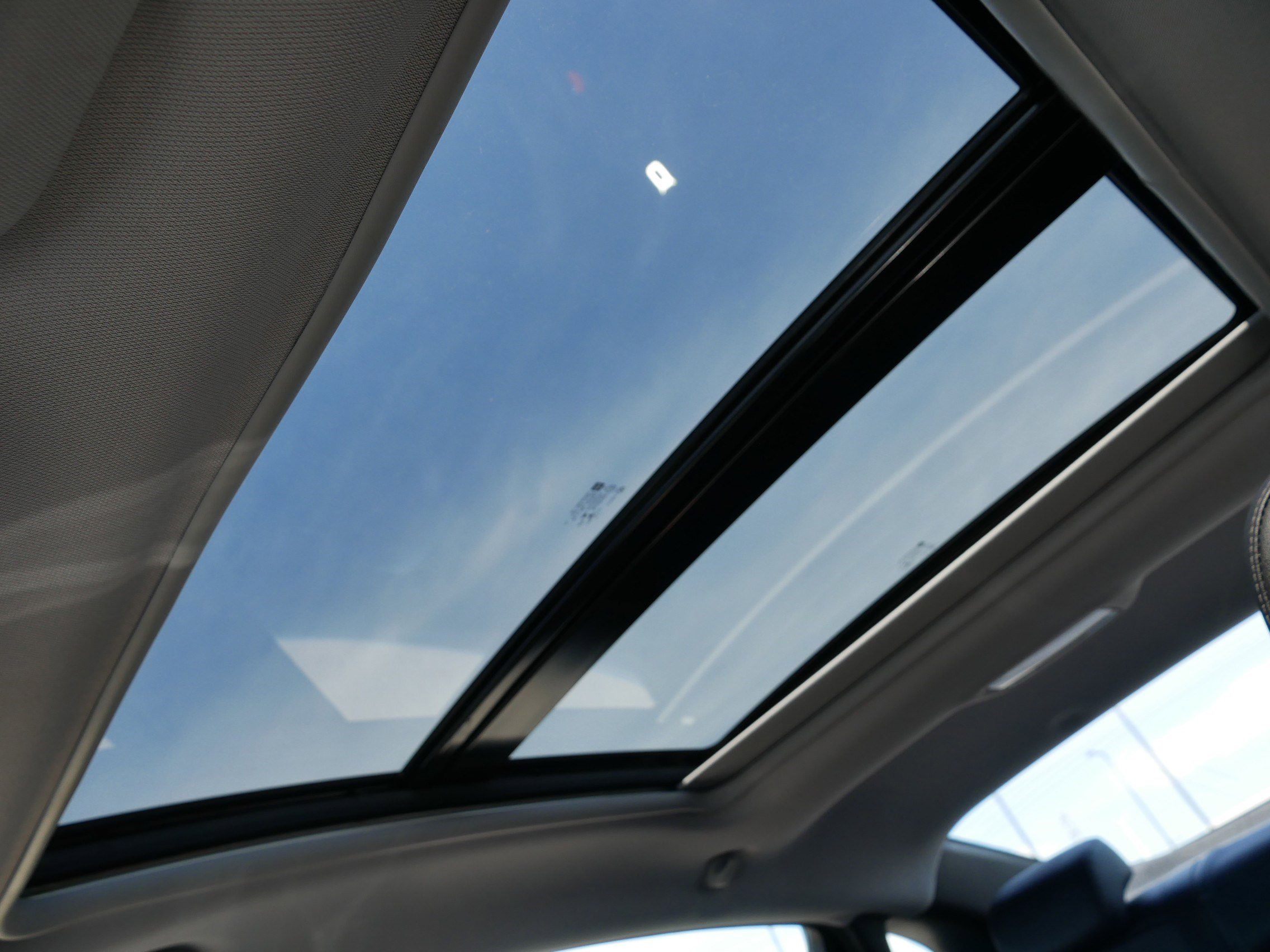 Used 2017 Chevrolet Malibu LT w/ Leather Package FWD image 32