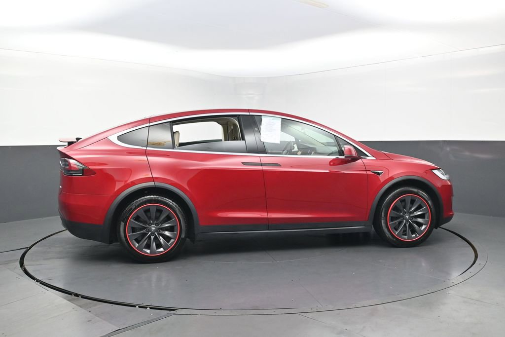 Used 2018 Tesla Model X 100D image 9