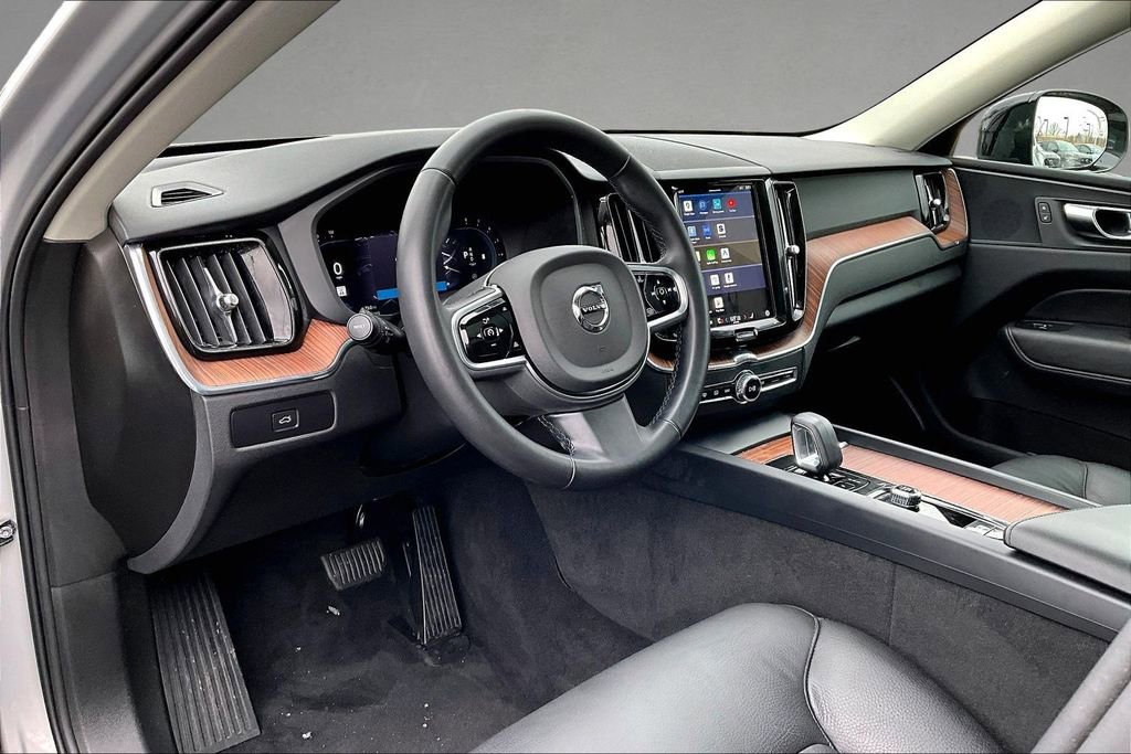Certified 2024 Volvo XC60 B5 Plus w/ Climate Package image 17