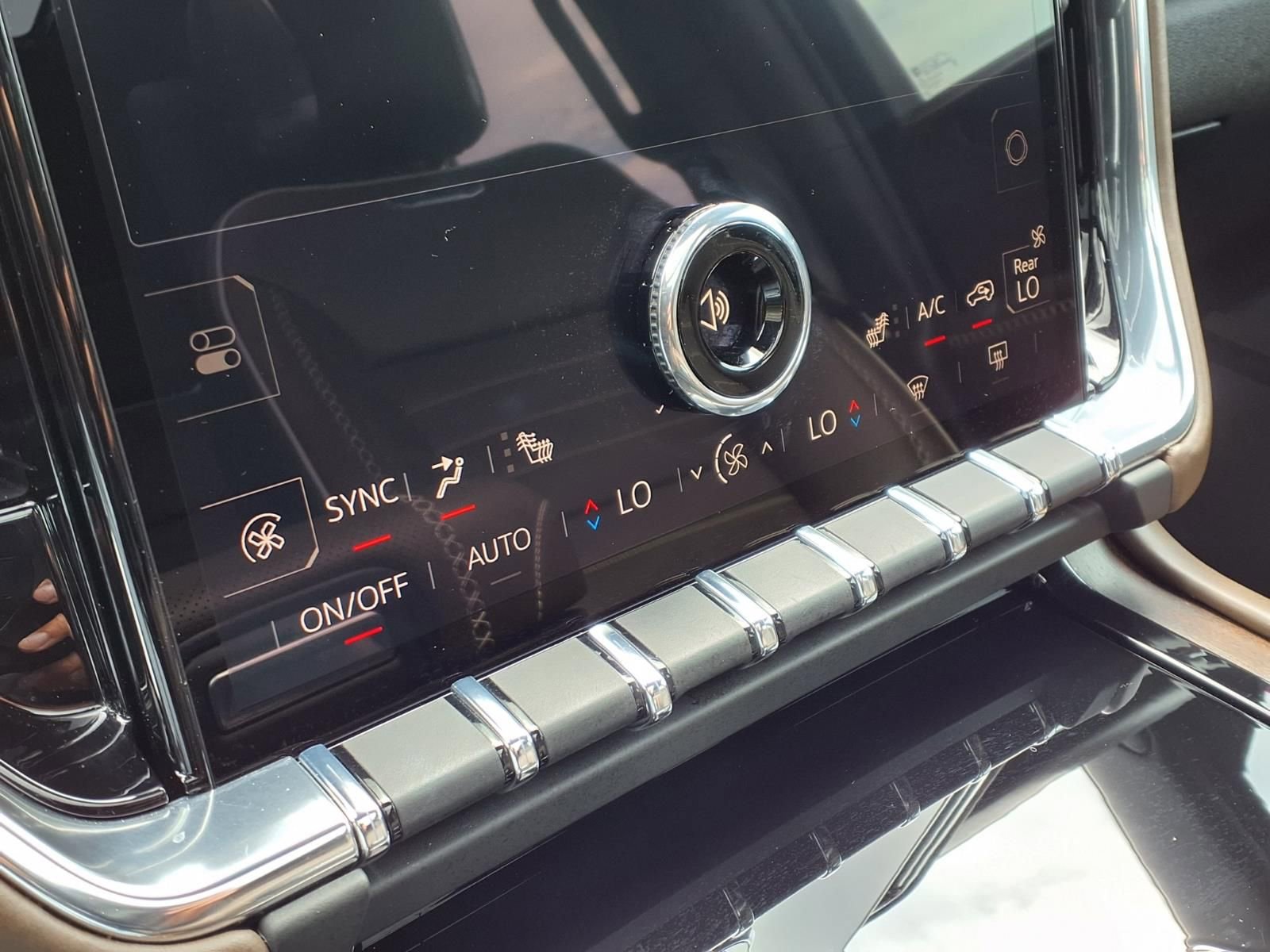 Used 2025 GMC Yukon XL Denali Ultimate image 21