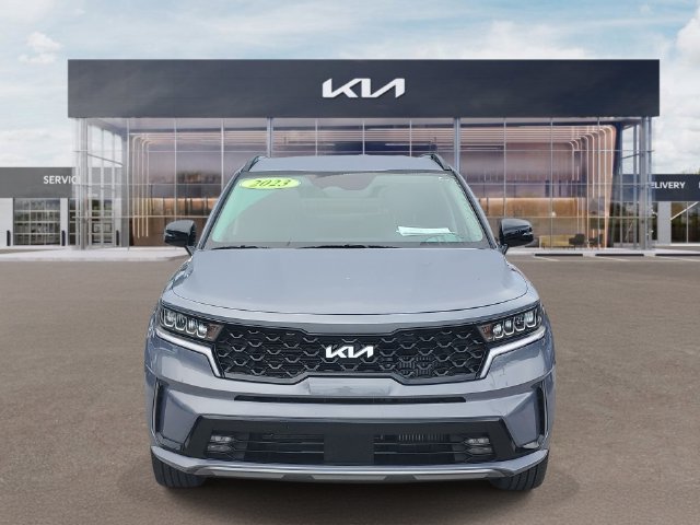 Certified 2023 Kia Sorento EX FWD image 2
