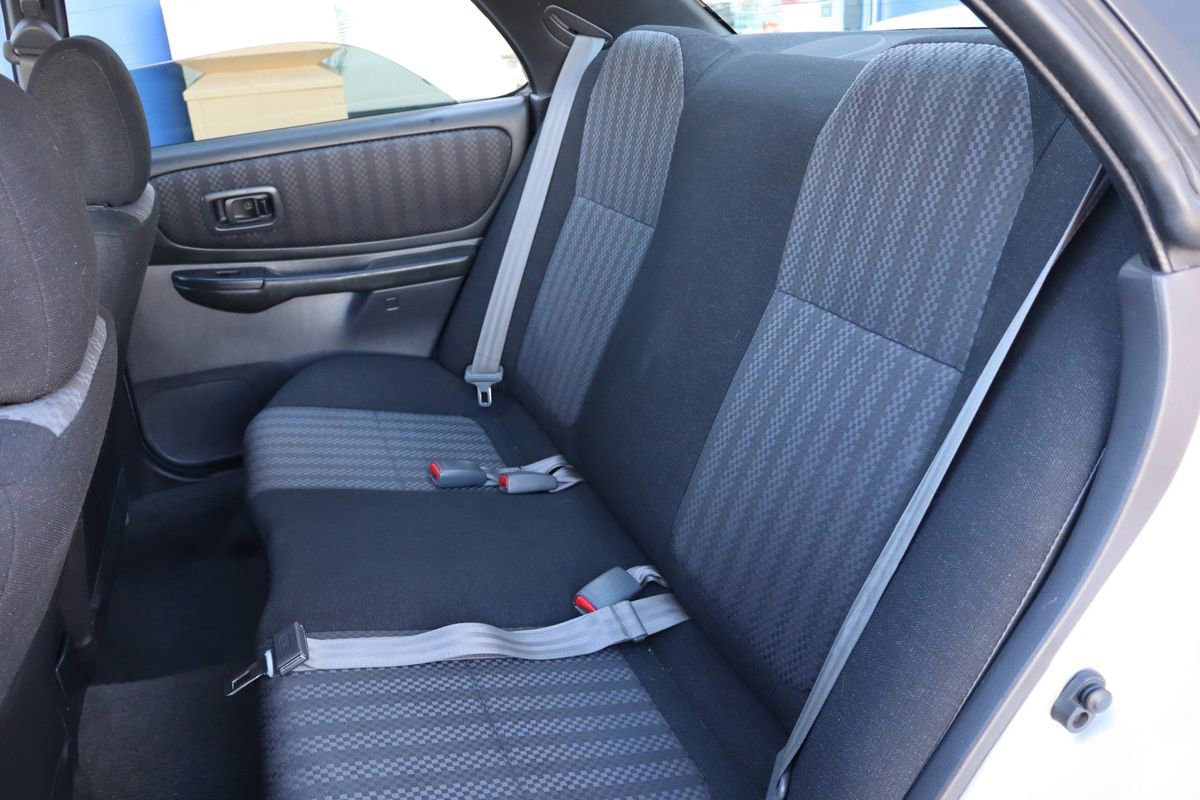 Used 2000 Subaru Impreza RS image 10
