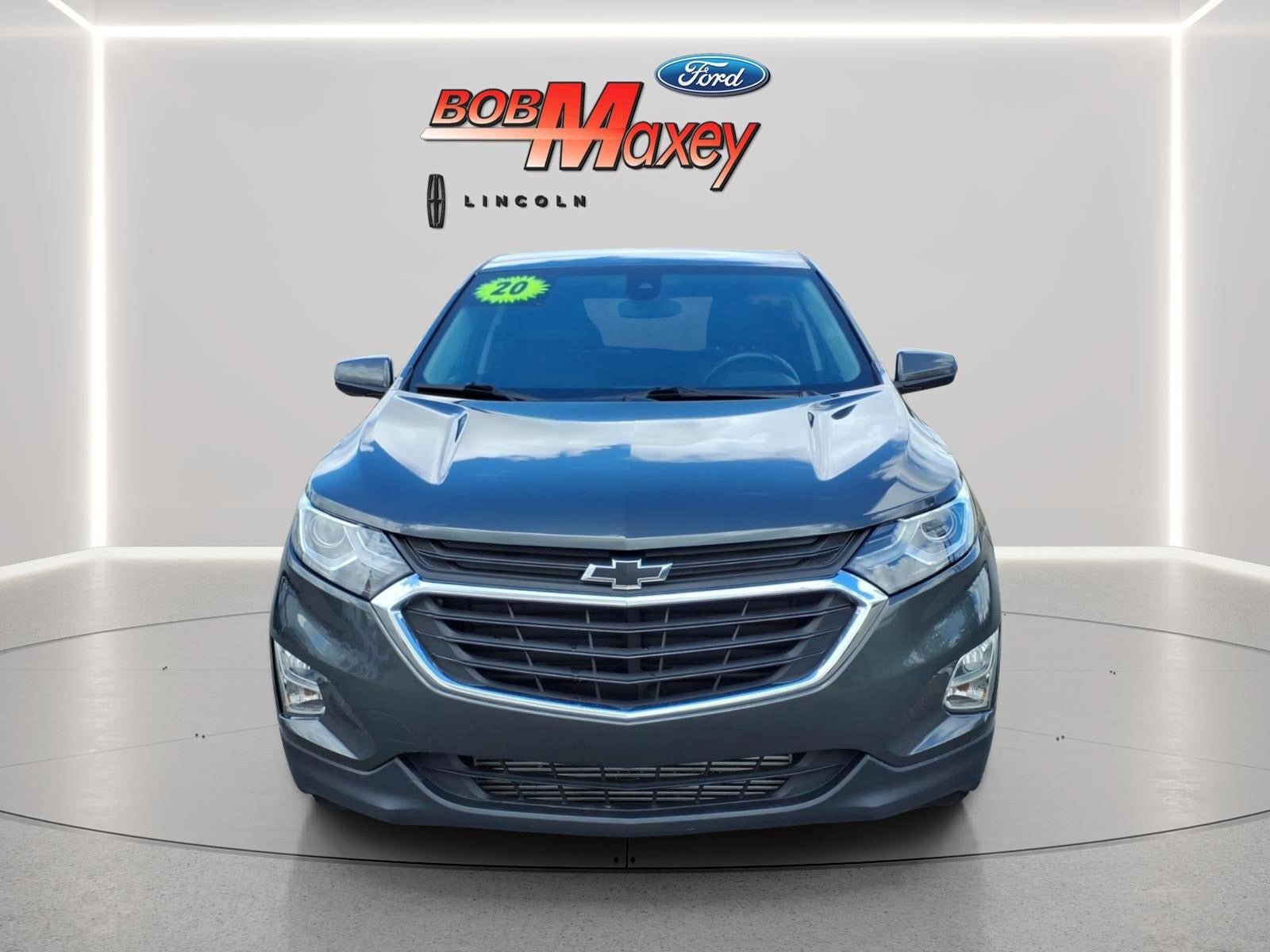 Used 2020 Chevrolet Equinox LT w/ Driver Convenience Package FWD image 2