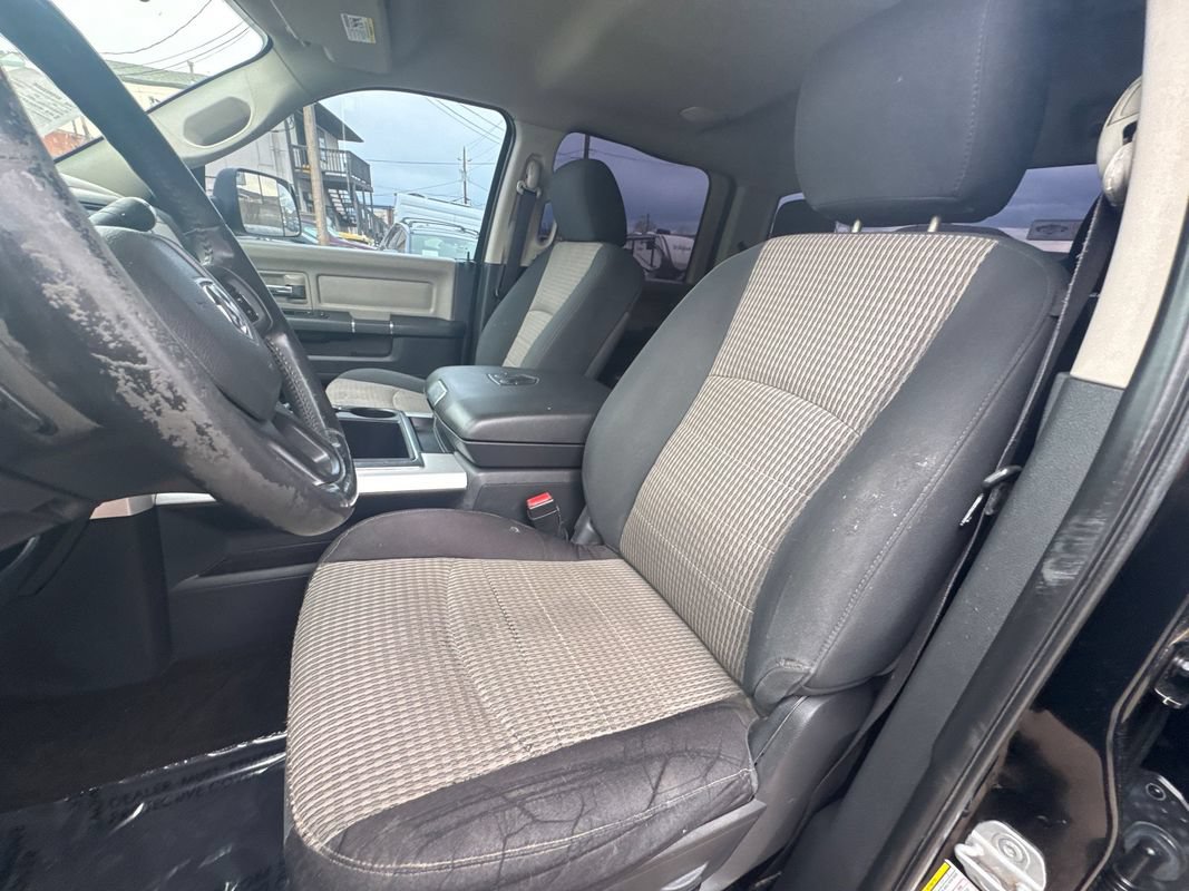 Used 2012 RAM 2500 SLT w/ Technology Group AWD/4WD image 11
