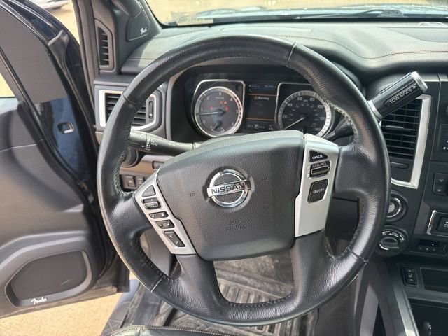Used 2019 Nissan Titan SL w/ Midnight Edition image 14