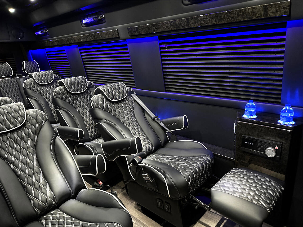 Used 2024 Mercedes-Benz Sprinter 3500 image 5