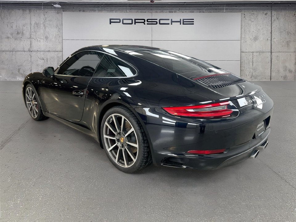 Certified 2017 Porsche 911 Carrera S RWD image 3