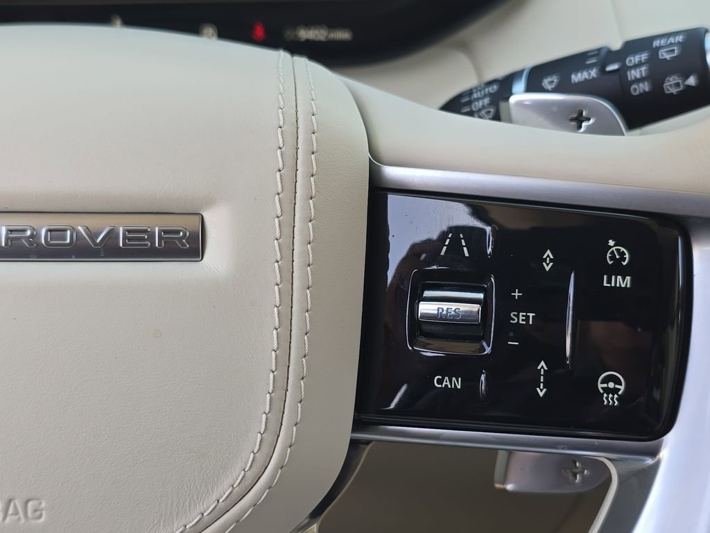 Certified 2024 Land Rover Range Rover SE AWD/4WD image 19