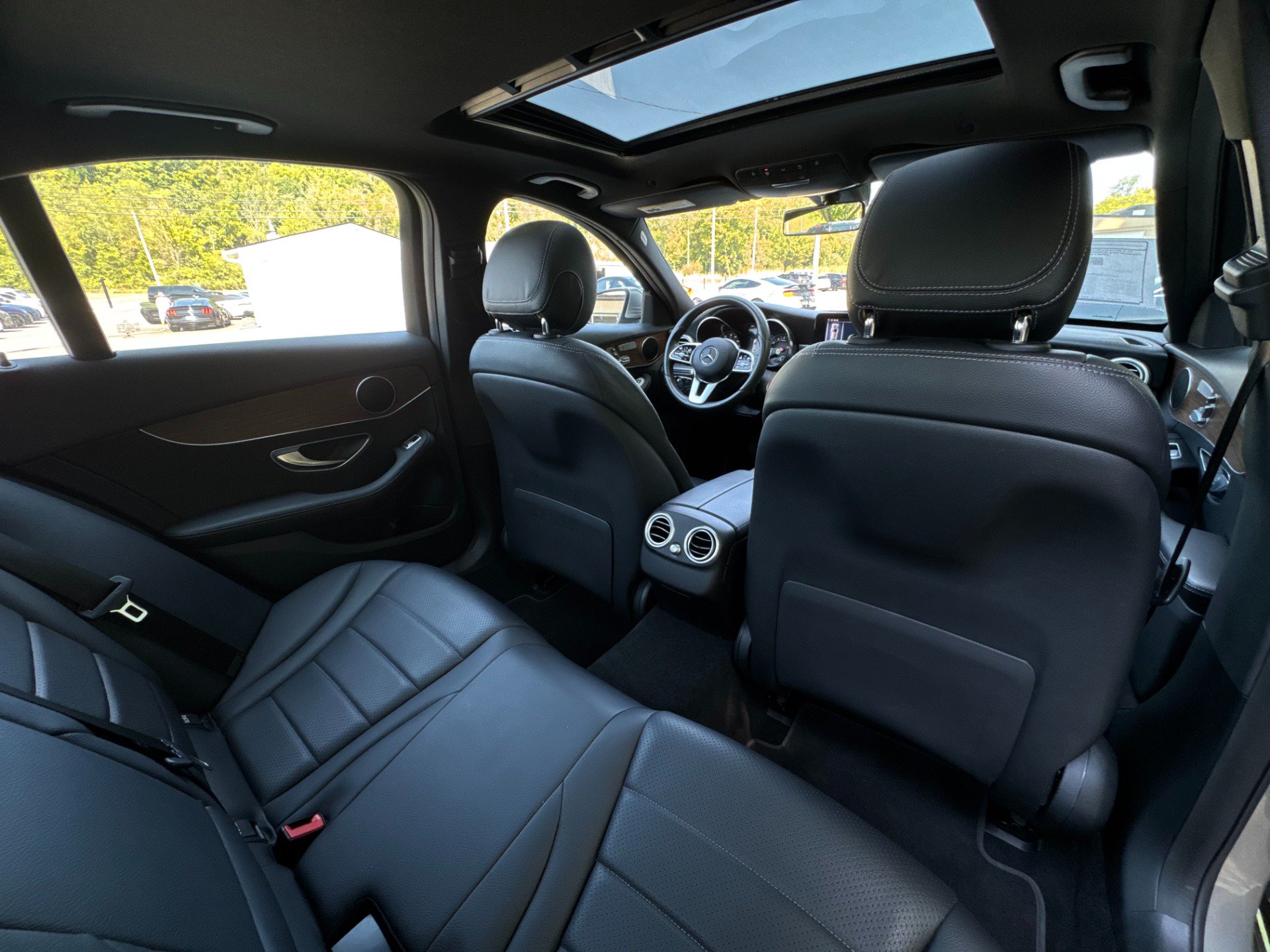 Used 2019 Mercedes-Benz C 300 4MATIC Sedan image 31