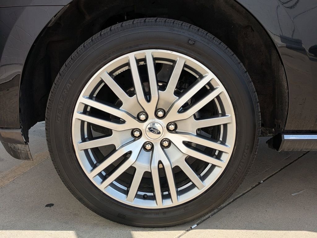 Used 2024 Ford Expedition Limited AWD/4WD image 31