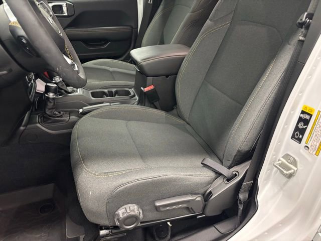 Used 2024 Jeep Wrangler Sahara w/ Safety Group image 15