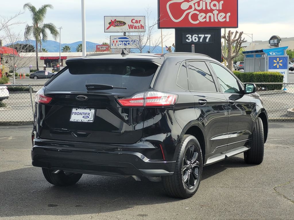 New 2024 Ford Edge SE w/ Black Appearance Package AWD/4WD image 36