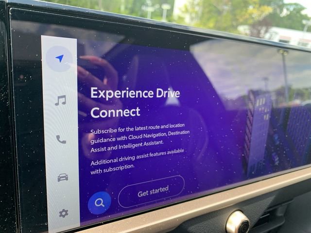 Certified 2025 Toyota Crown Signia w/ Advanced Technology Package AWD/4WD image 23