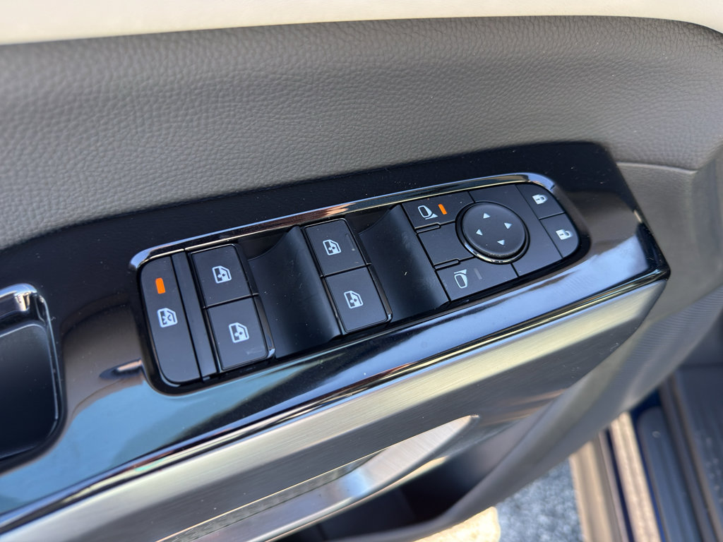 New 2026 Nissan Pathfinder SL AWD/4WD image 12