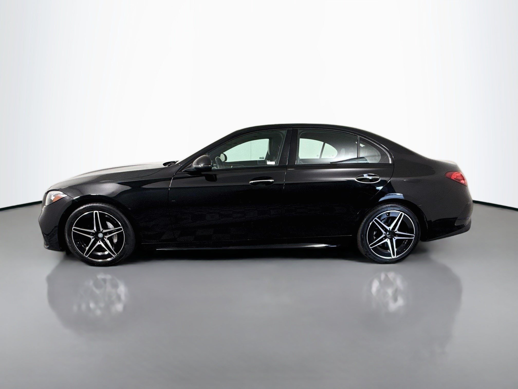 Used 2023 Mercedes-Benz C 300 4MATIC Sedan image 6