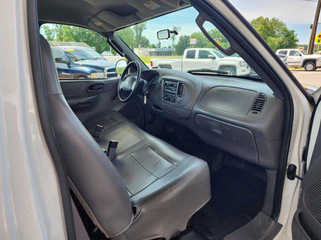 Used 2003 Ford F150 XLT RWD image 12