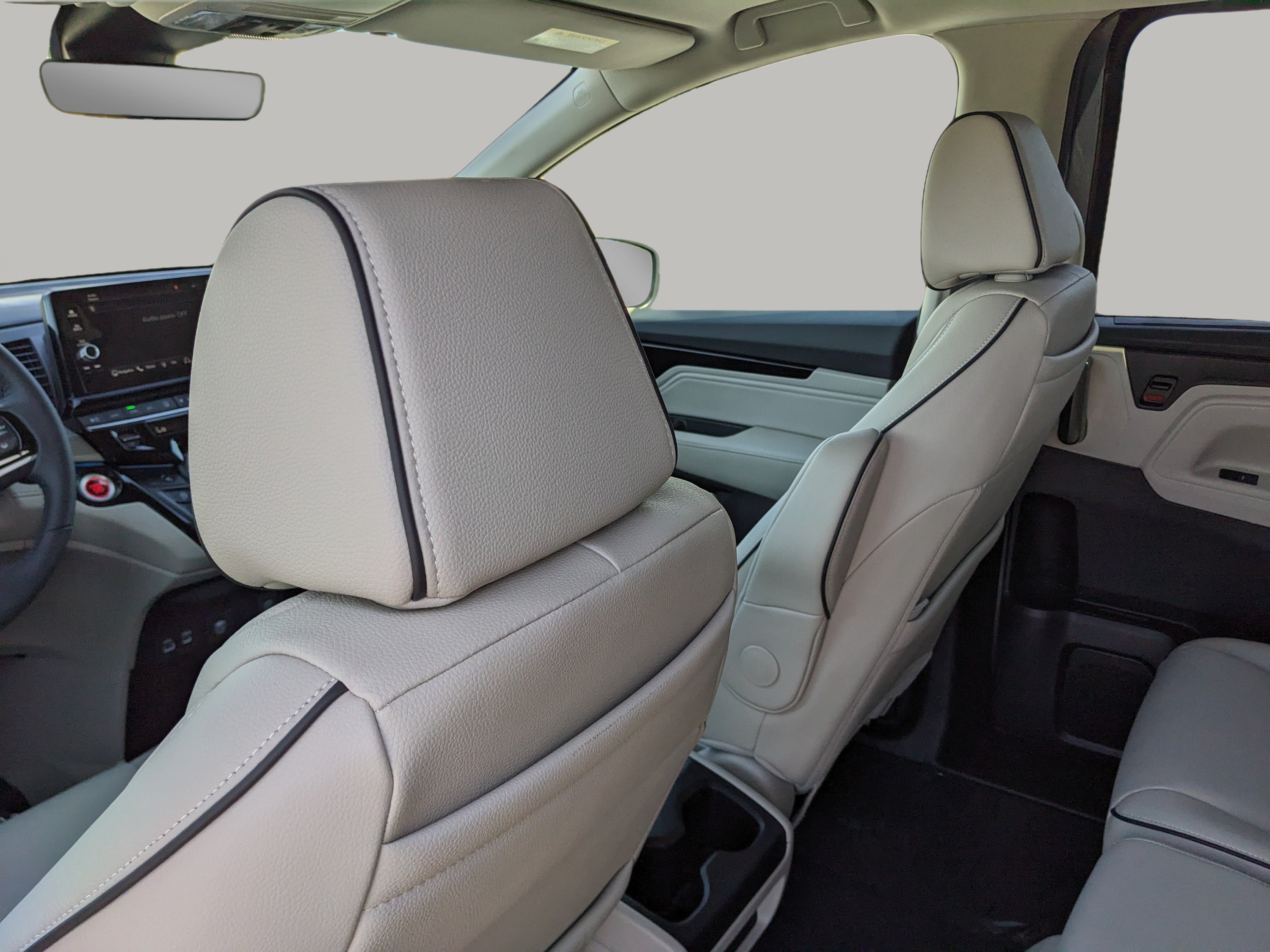 New 2027 Honda Odyssey Touring image 17