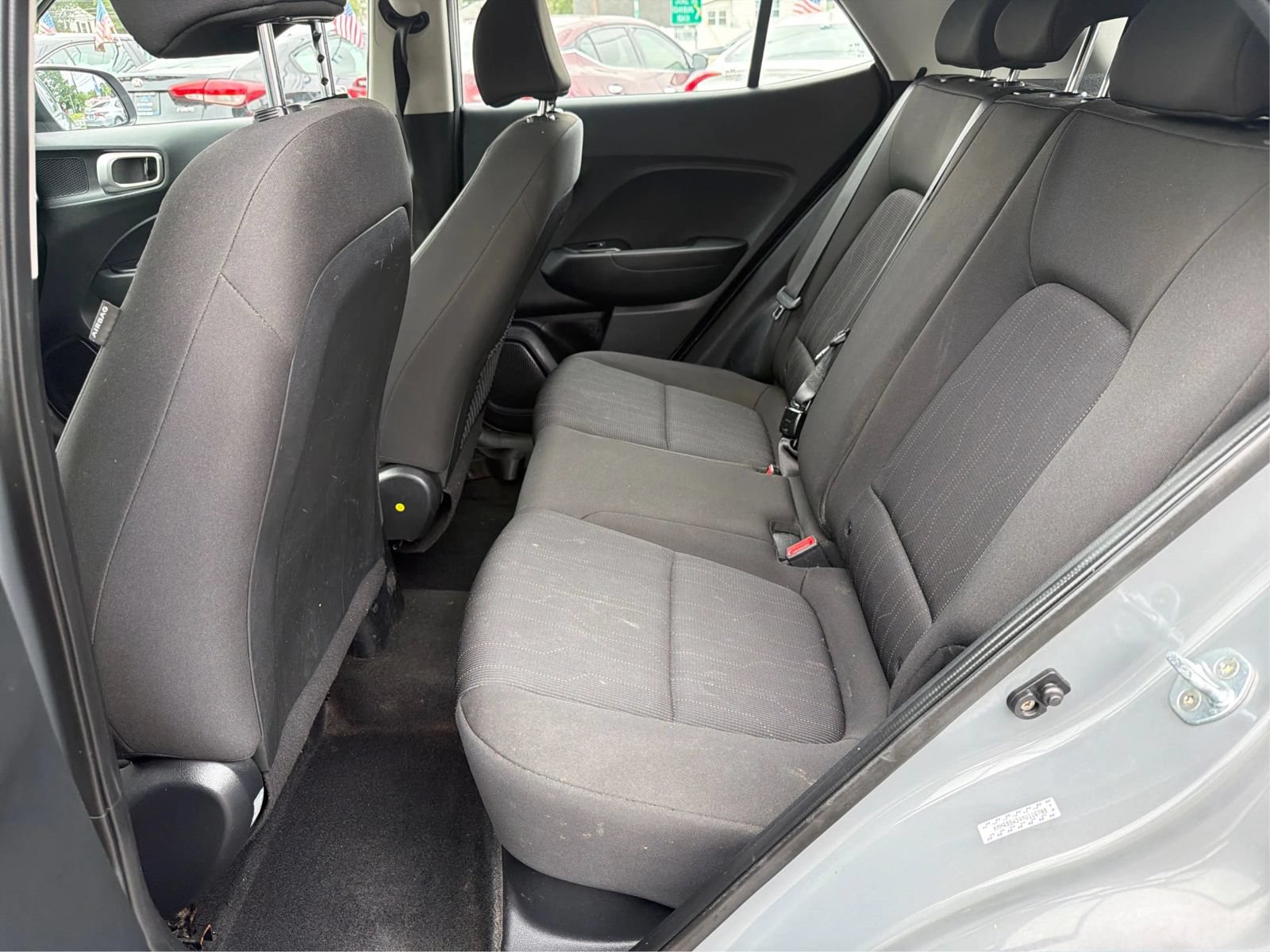 Used 2021 Hyundai Venue SE FWD image 10