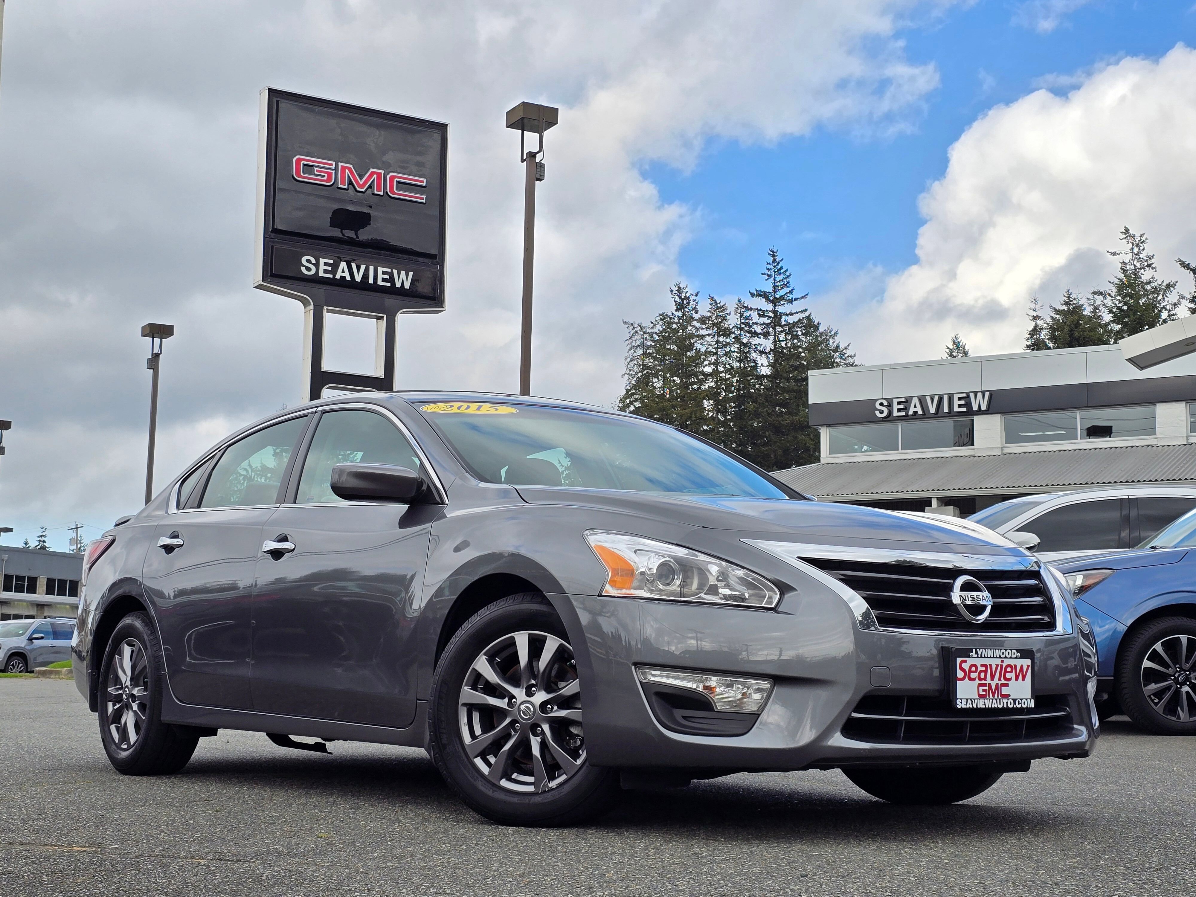 Used 2015 Nissan Altima 2.5 S w/ Special Edition Package