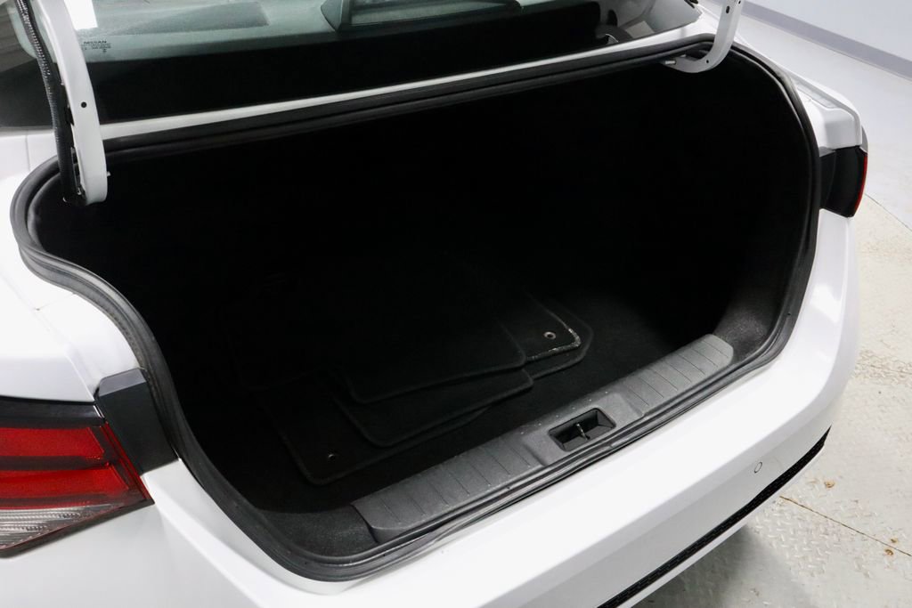 Certified 2024 Nissan Sentra SV image 11