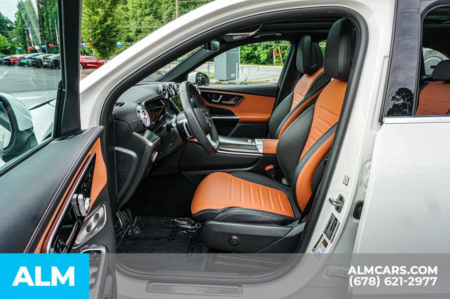 Used 2025 Mercedes-Benz GLC 350e 4MATIC image 19
