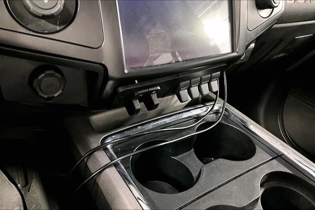 Used 2011 Ford F350 Lariat w/ Lariat Interior Pkg image 16