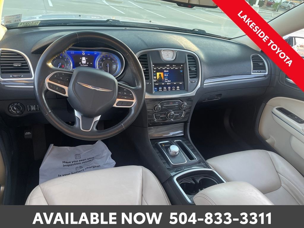 Used 2021 Chrysler 300 Touring L image 19