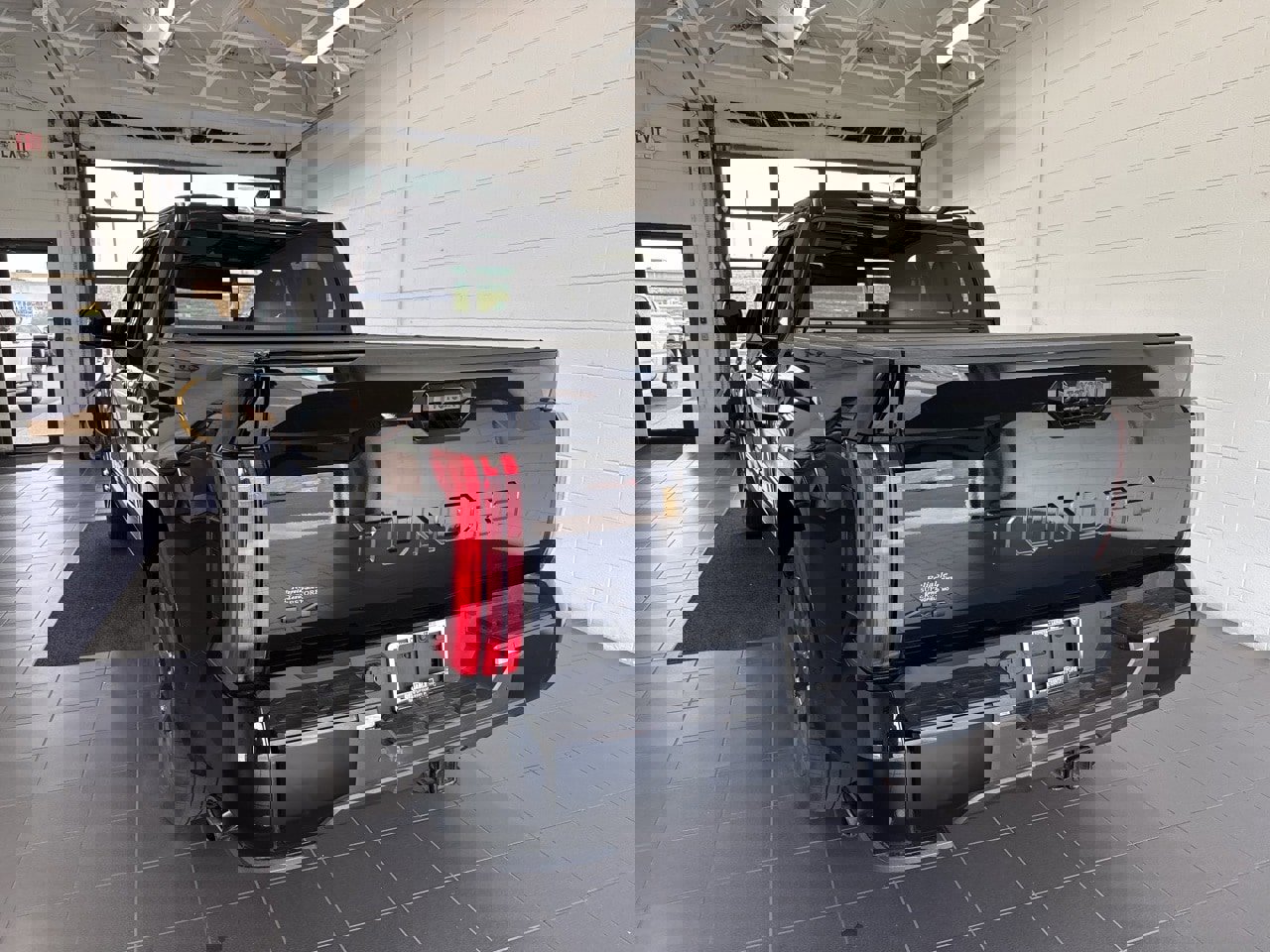 Used 2023 Toyota Tundra Platinum image 6