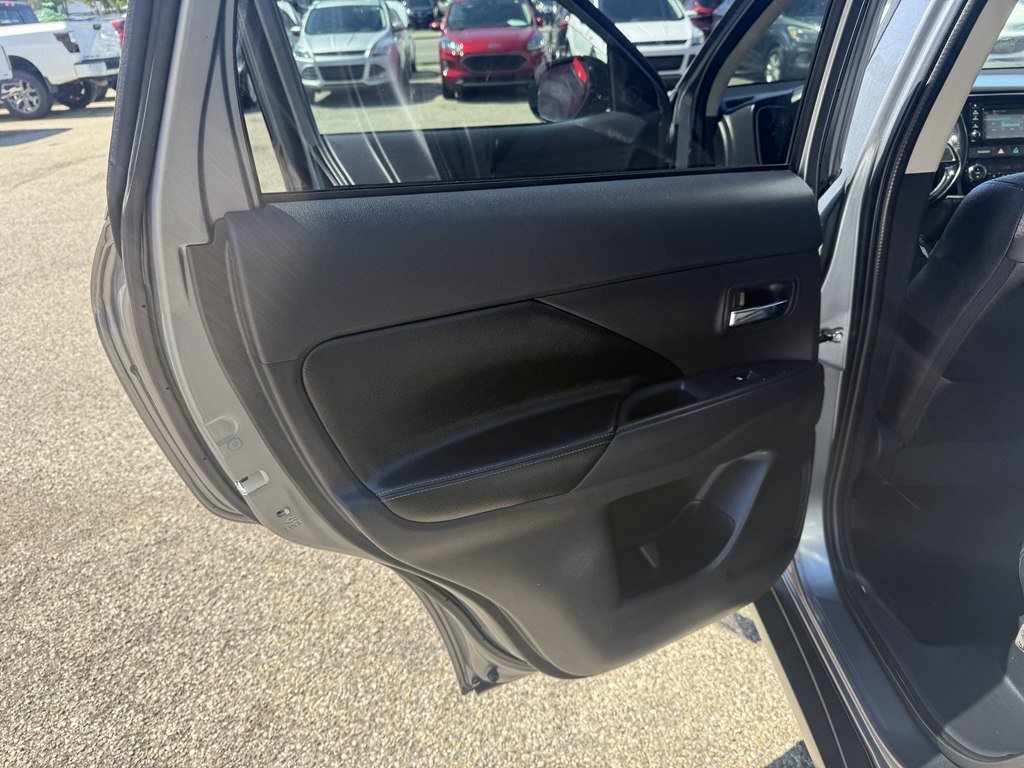 Used 2016 Mitsubishi Outlander SE AWD/4WD image 18