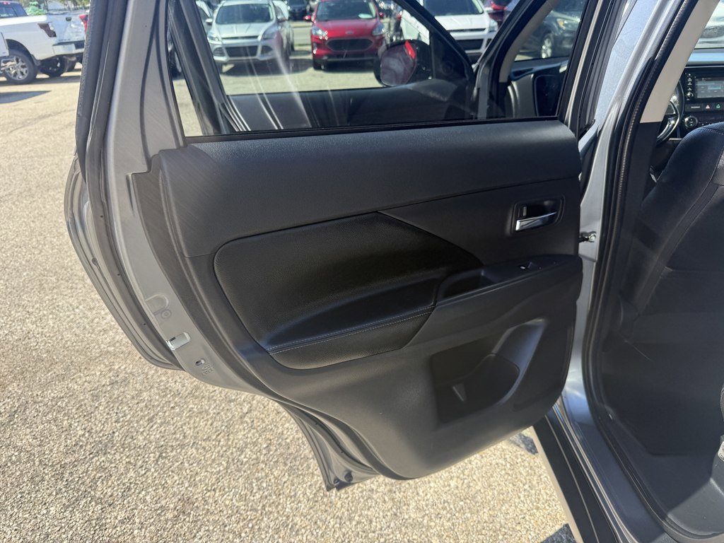 Used 2016 Mitsubishi Outlander SE AWD/4WD image 18