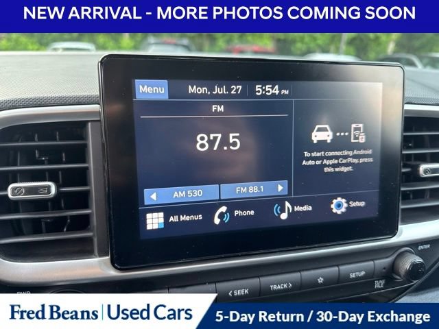 Certified 2023 Hyundai Venue SEL FWD image 8