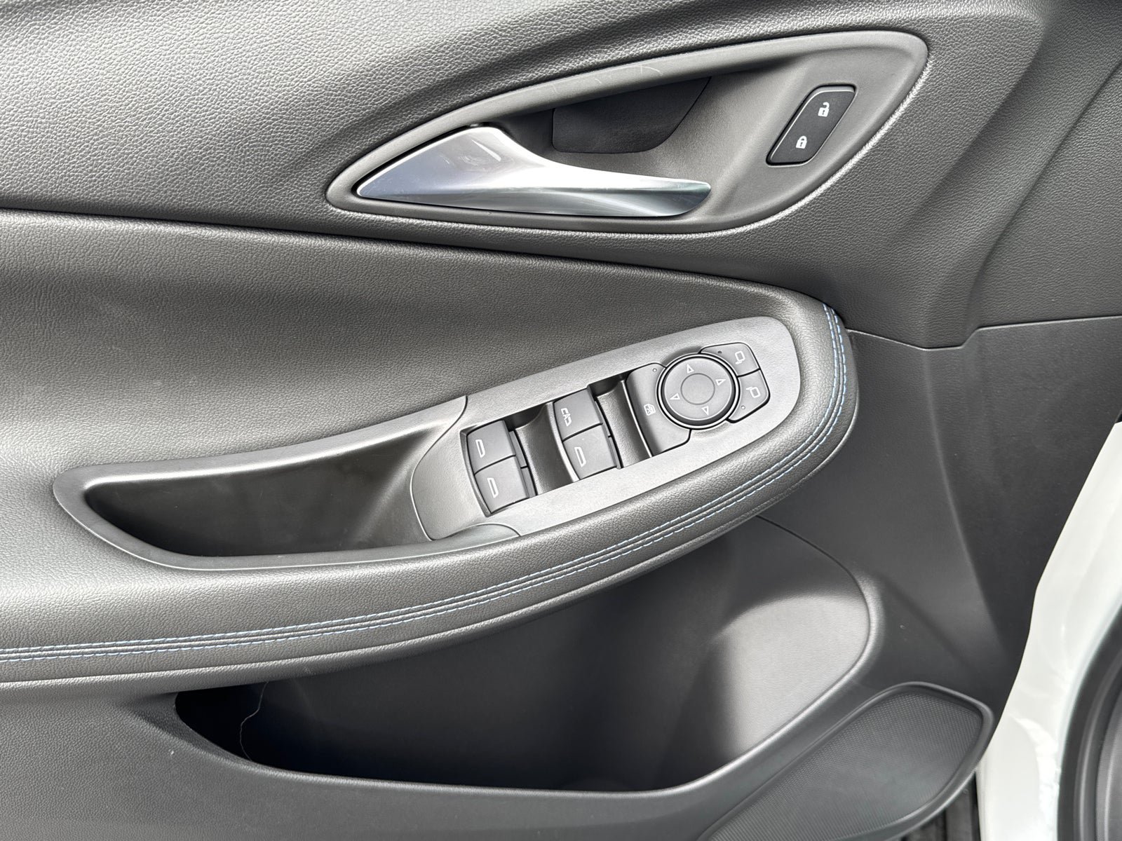 New 2026 Buick Encore GX Sport Touring FWD image 29