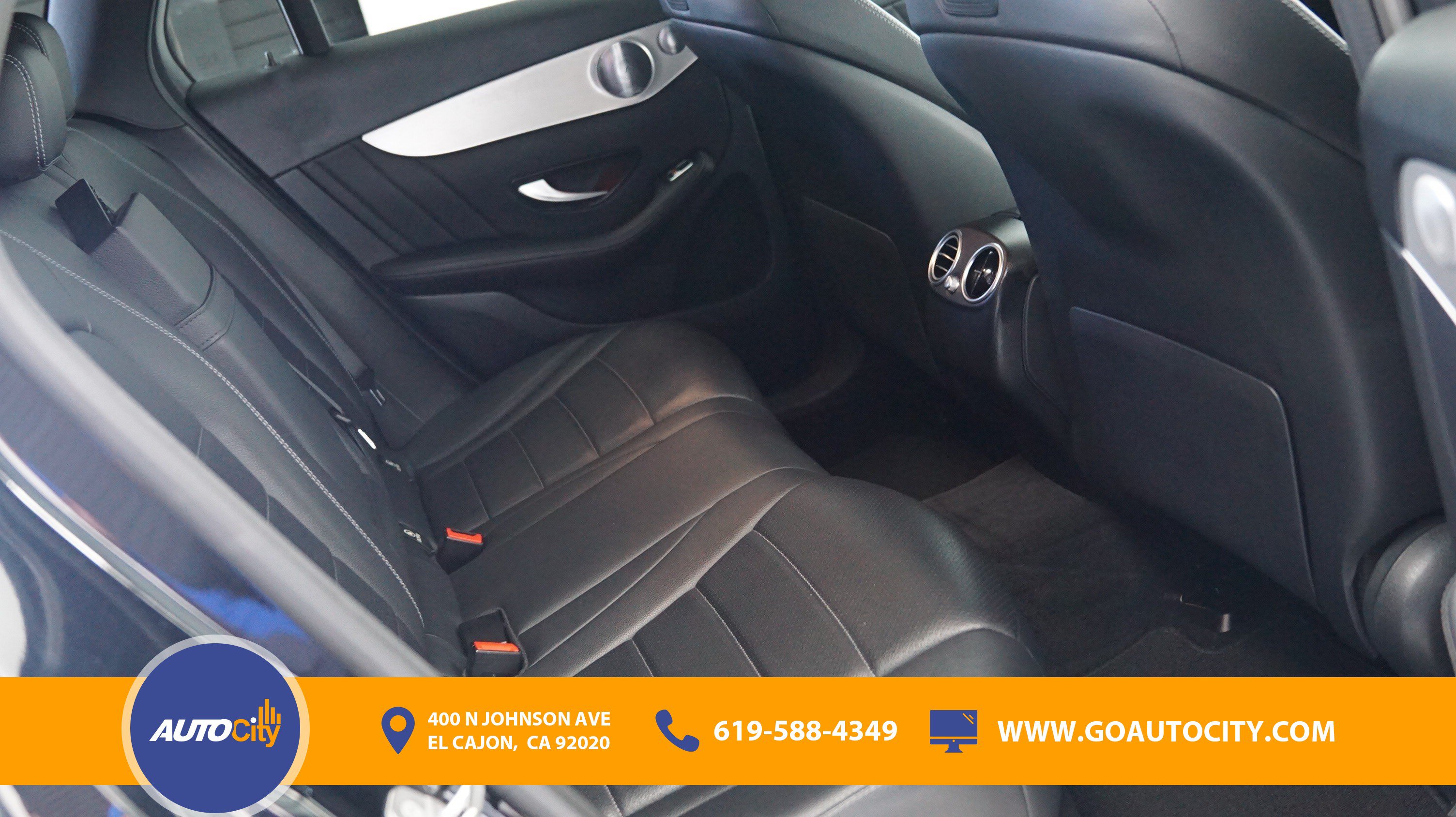 Used 2019 Mercedes-Benz GLC 300 4MATIC image 13