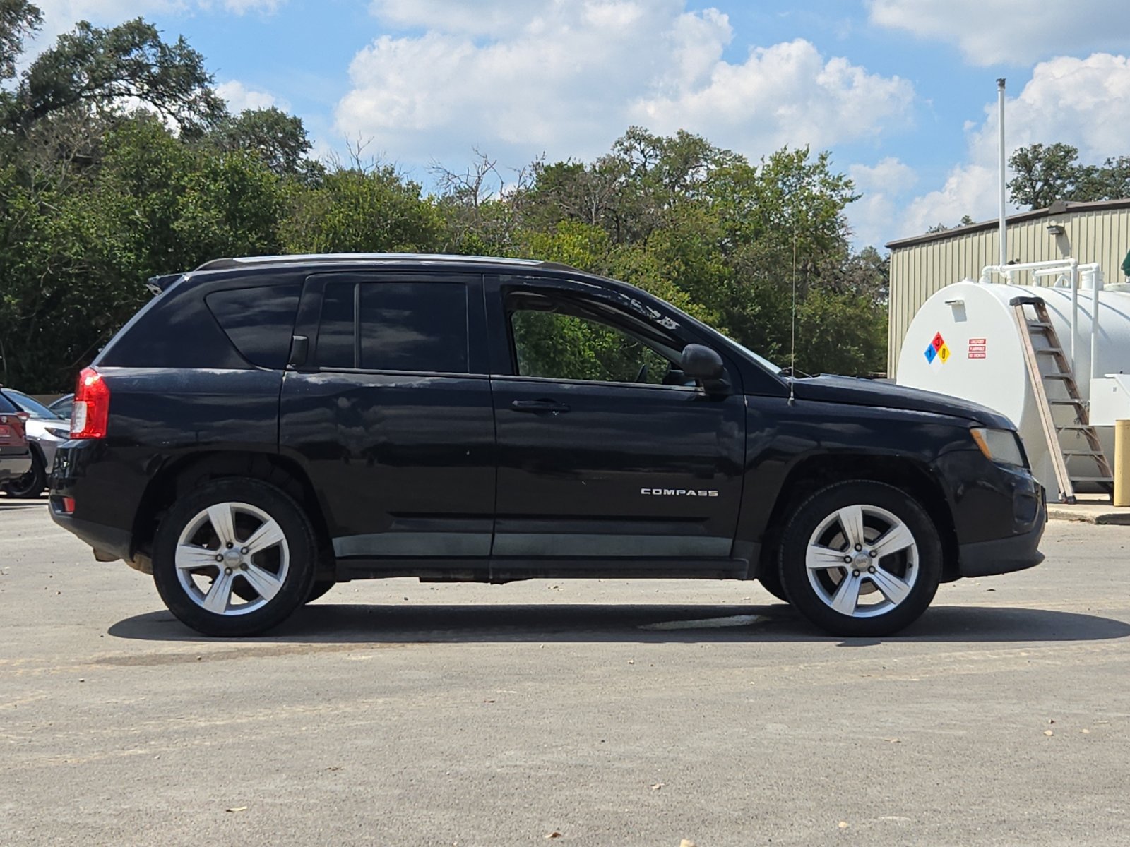 Used 2012 Jeep Compass Sport FWD image 6