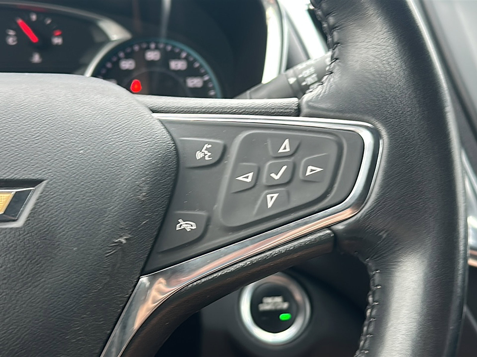 Used 2021 Chevrolet Equinox LT image 28