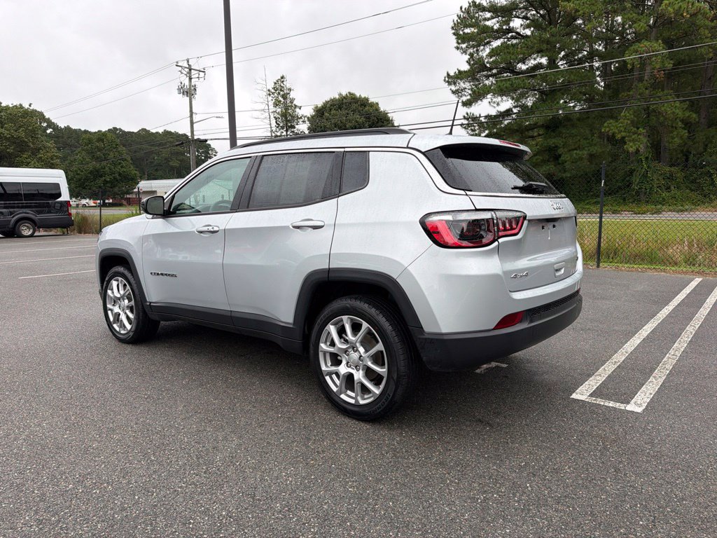 Certified 2024 Jeep Compass Latitude AWD/4WD image 7