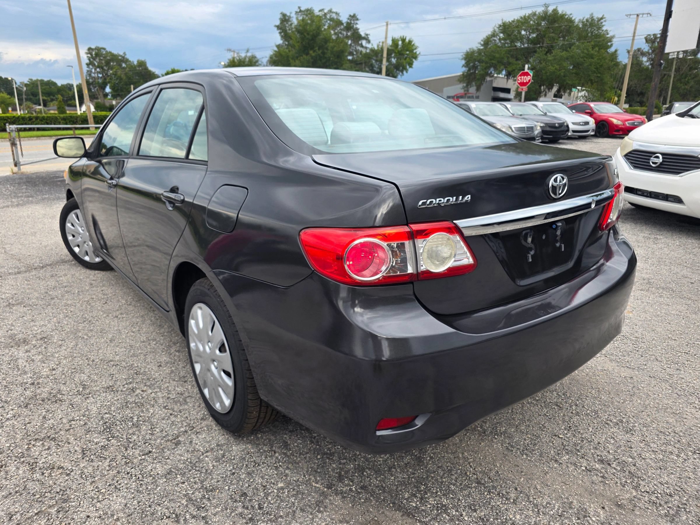 Used 2012 Toyota Corolla LE FWD image 5