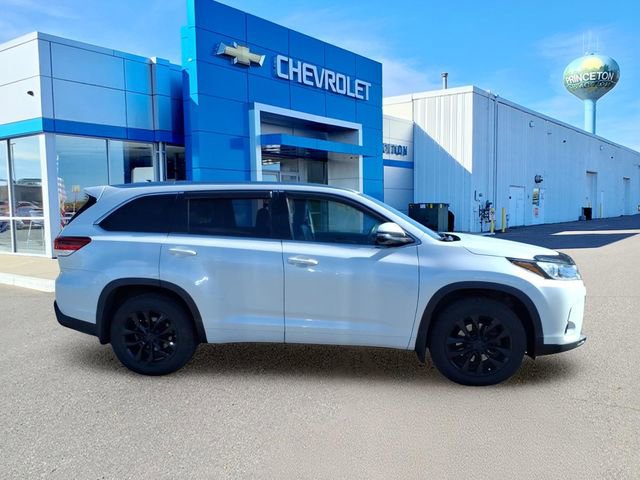 Used 2019 Toyota Highlander Limited image 2